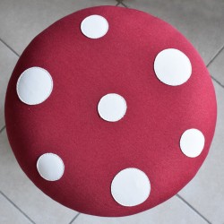 Mała pufa Grzybek dla dzieci, do pokoju dziecięcego