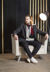 Pufa Gentelman, siedzisko z podparciami