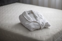 Szlafrok frotte biały PRESTIGE